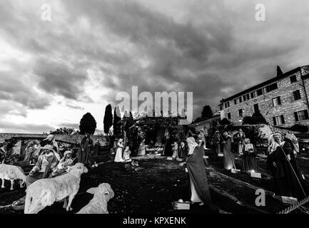 Presepe di Assisi, nella parte anteriore del S.Francesco chiesa papale, Natale 2017 Foto Stock