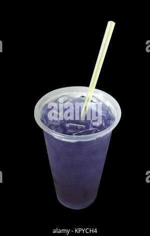 Asian pigeonwings, Clitoria Ternatea Linn, Butterfly Pea tè in una tazza di plastica Foto Stock