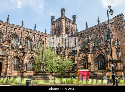 La cattedrale di Chester è una chiesa dell'Inghilterra e la chiesa madre della diocesi di Chester, Cheshire, Inghilterra, Regno Unito Foto Stock