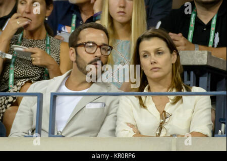 FLUSHING NY- Settembre 03: Jeremy Piven, Bridget Moynahan, giorno dieci del 2014 US Open al USTA Billie Jean King National Tennis Center il 3 settembre 2014 nel quartiere di lavaggio del Queens Borough of New York City People: Jeremy Piven, Bridget Moynahan Foto Stock