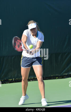 KEY BISCAYNE, FL - MARZO 25: Angelique Kerber di germania sulla pratica corte giorno 9 del Sony Open a Carndon Park Tennis Center il 25 marzo 2014 in Key Biscayne, Florida Persone: Angelique Kerber Foto Stock