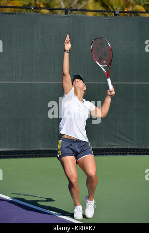 KEY BISCAYNE, FL - MARZO 25: Angelique Kerber di germania sulla pratica corte giorno 9 del Sony Open a Carndon Park Tennis Center il 25 marzo 2014 in Key Biscayne, Florida Persone: Angelique Kerber Foto Stock