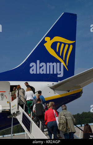 RyanAir in aereo aeroporto di Colonia / Bonn, Renania settentrionale-Vestfalia, Germania, Ryanair, Flugzeug Flughafen Koeln / Bonn, Renania settentrionale-Vestfalia, Deutschla Foto Stock