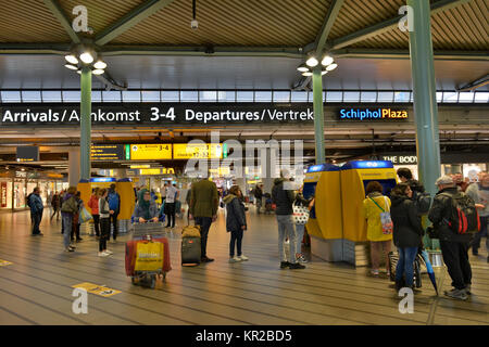 Sala principale, aeroporto di Schiphol di Amsterdam, Paesi Bassi, Haupthalle, Flughafen Schiphol, Niederlande Foto Stock