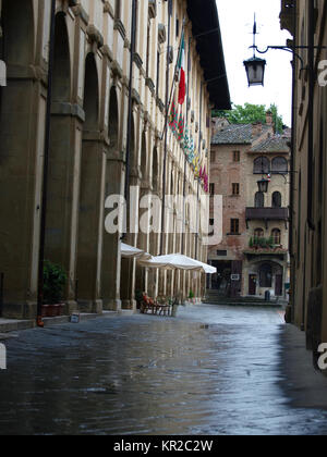 Loggia del Vasari e Piazza Grande - Arezzo, Toscana, Italia Foto Stock