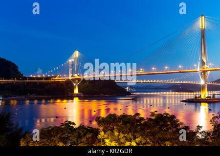 Il Bay Bridge a Hong Kong al tramonto Foto Stock