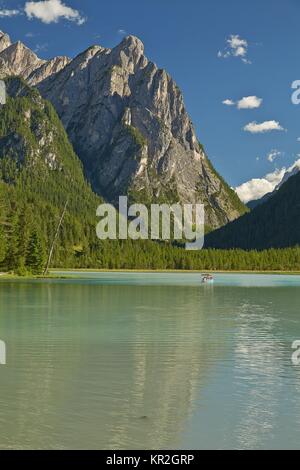 Lago di montagna paesaggio Foto Stock