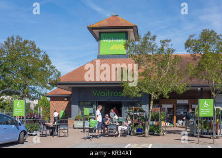 Waitrose Supermarket, Mont Saint Aignan modo Edenbridge, Kent, England, Regno Unito Foto Stock