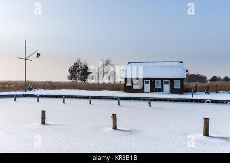 Wiek am bodden in inverno Foto Stock