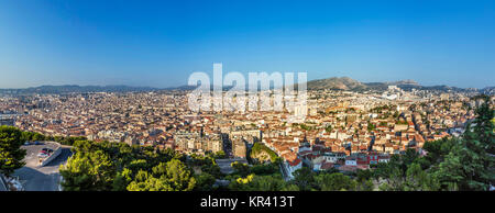 Vista di Marsiglia da Notre-dame de la Garde - Francia Foto Stock