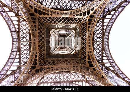 Vista astratta di dettagli della Torre Eiffel Parigi,Francia Foto Stock