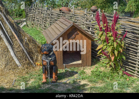 Cabina con un manichino di cane Foto Stock