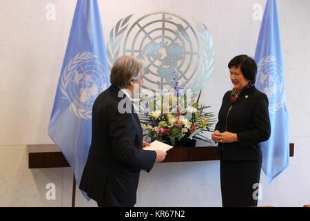 Onu, New York, Stati Uniti d'America. Xix Dec, 2017. La Polonia è di nuovo ambasciatore presso le Nazioni Unite a Joanna Wronecka ha presentato le sue credenziali al Sec-Gen ONU Antonio Guterres. Foto: Matthew Russell Lee / città interna premere Foto Stock