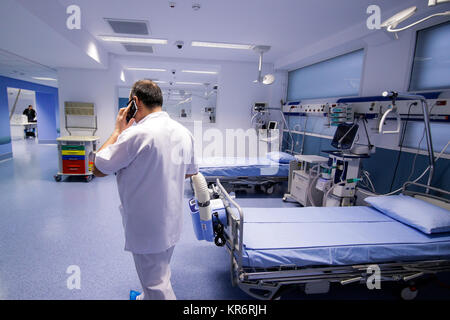 Unità di terapia intensiva in un ospedale ortopedico Foto Stock