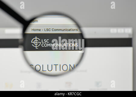 Milano, Italia - 1 Novembre 2017: LSC Communications logo sulla homepage del sito web. Foto Stock