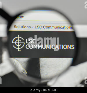Milano, Italia - 1 Novembre 2017: LSC Communications logo sulla homepage del sito web. Foto Stock