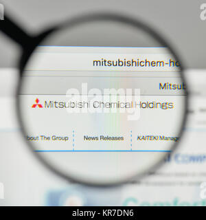 Milano, Italia - 1 Novembre 2017: Mitsubishi Chemical Holdings logo sulla homepage del sito web. Foto Stock