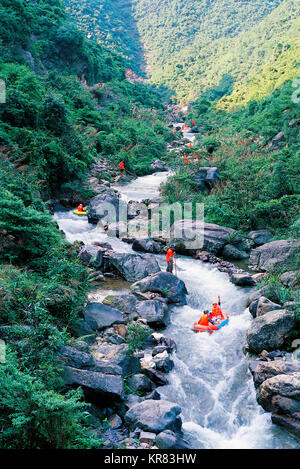 Xuanzhen punto panoramico rafting di Qingyuan,nella provincia di Guangdong, Cina Foto Stock