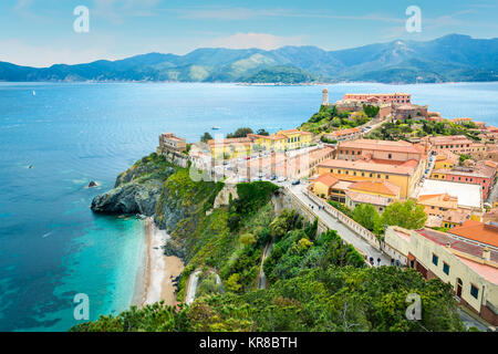 Portoferraio in Isola d'Elba, vista dalle mura della fortezza, Toscana, Italia. Foto Stock