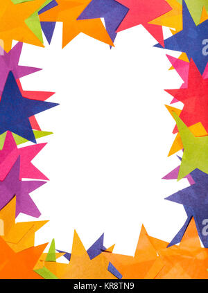 Spazio vuoto il framing da multicolore di stelle di carta Foto Stock