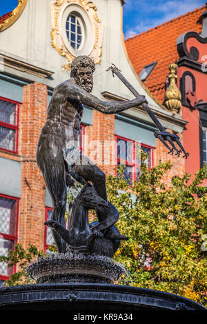 La fontana del Nettuno nella città vecchia di Danzica, Polonia Foto Stock