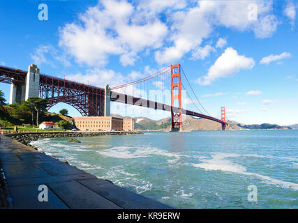 Golden Gate Bridge dal Presidio Foto Stock
