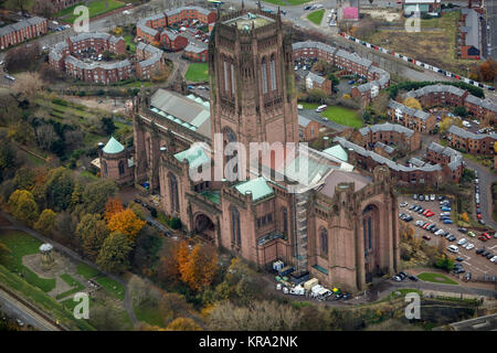 Una veduta aerea di Liverpool Cathedral, il più grande edificio religioso in Gran Bretagna Foto Stock