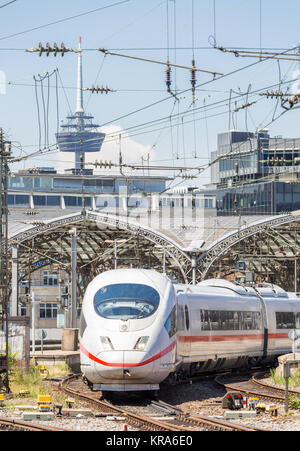 Treni pendolari in Germania Foto Stock