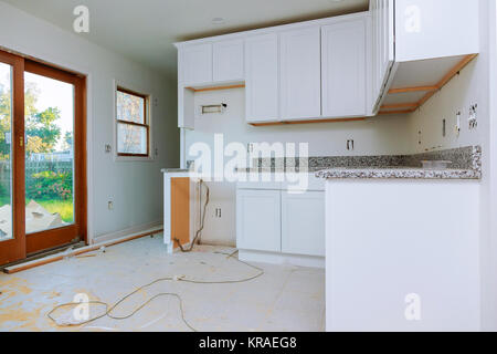 Interior design costruzione di una cucina con fornello estrattore cofano Foto Stock