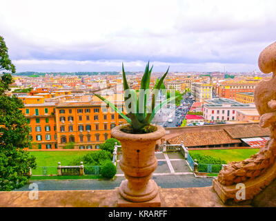 Vaticano, Italia - 02 Maggio 2014: la vista di Roma dal museo Foto Stock