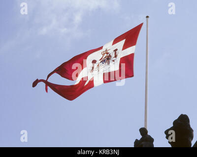 DANISH ROYAL STANDARD 2014 utilizzato dalla Regina Margrethe II Foto Stock