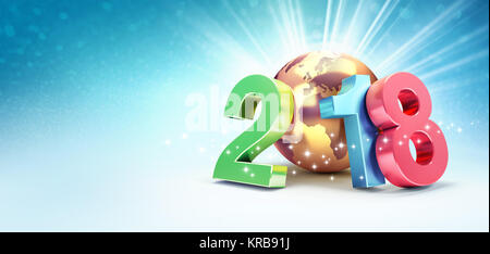 Nuova e colorata data dell'anno 2018, composto con un oro il pianeta terra, su un lucido sfondo blu - 3D illustrazione Foto Stock