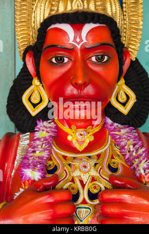 Statua di Hanuman a un tempio di Ayodhya, India Foto Stock