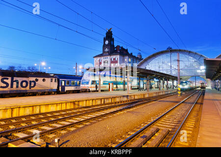 SC Super City Pendolino 680, Hlavni nadrazi Wilsonovo, Wilsonova ulice, Nove Mesto, Praha, Ceska Republika / Wilson Principale stazione ferroviaria di Praga, Czec Foto Stock