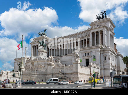 Il Victor Emmanuel Monument ( Monumento Nazionale a Vittorio Emanuele II o Altare della Patria ), Roma, Italia Foto Stock