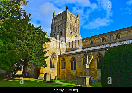 La Chiesa Abbaziale di Santa Maria Vergine, meglio noto come Tewkesbury Abbey. La seconda più grande chiesa parrocchiale in Inghilterra Foto Stock