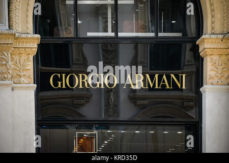 Milano - 24 Settembre 2017: Giorgio Armani store a Milano Foto Stock