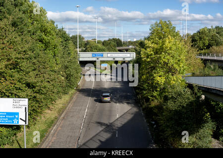 Autostrada M8 verso Dumbarton e Greenock, A803 verso Port Dundas e Springburn a Glasgow, Scozia Foto Stock