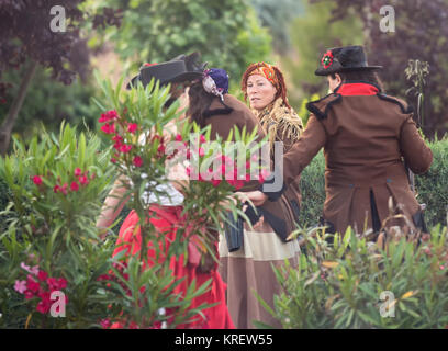 Albuera, Spagna - 17 Maggio 2014: più vicini abiti civili del diciannovesimo secolo coinvolti nella rievocazione della battaglia di Albuera. Questo Foto Stock