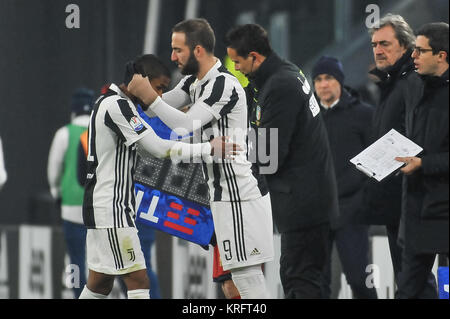 Torino, Italia. Xx Dec, 2017. Gonzalo Higuain (Juventus FC) durante la TIM Cup partita di calcio tra Juventus e Genoa CFC a Allianz Stadium il 20 dicembre 2017 a Torino, Italia. Credito: FABIO PETROSINO/Alamy Live News Foto Stock