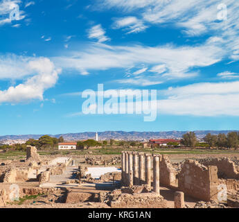 Rovine e colonne della antica città di Paphos in Cipro Foto Stock