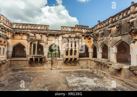 Asia, India, Karnataka, Hampi, Queen e bagno Foto Stock