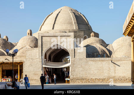 La parte esterna del Bazaar (Trading cupole), Bukhara, Uzbekistan Foto Stock