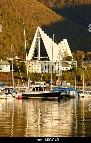 Cattedrale Artica, Formalmente Conosciuti come Tromsdalen Chiesa o chiesa Tromsøysund, Tromso, Troms, Norvegia Foto Stock