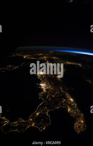 ISS-40 vista notturna di Italia (3) Foto Stock