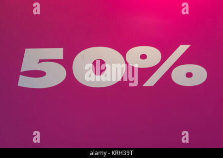 Il cinquanta percento di sconto prezzo di etichetta Foto Stock