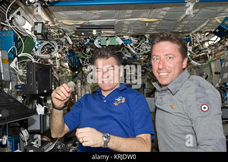 ISS-27 STS-134 Paolo Nespoli e Roberto Vittori Foto Stock