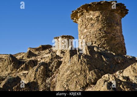 Chullpas de Ninamarca precolombian torri del funerale nel sito archeologico di Ninamarca, Perù Cuzco regione costruita da pre-Inca cultura Lupaca Foto Stock