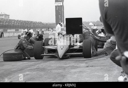 Azione pit durante la gara di Indy in Pocono Raceway in 1988. Foto Stock