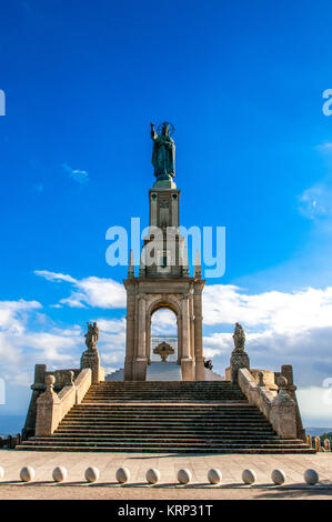 Santuari monastero de Sant Salvador,il monte Puig de Sant Salvador Foto Stock